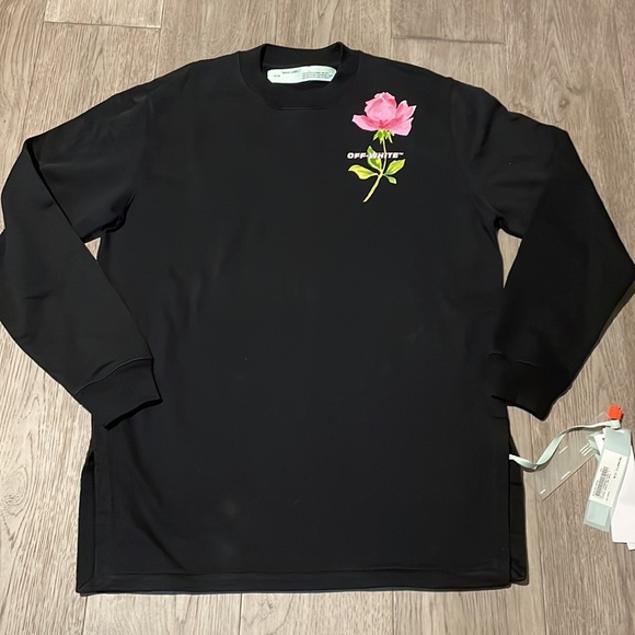 Off-White Dresses & Skirts - Off- White sweatshirt